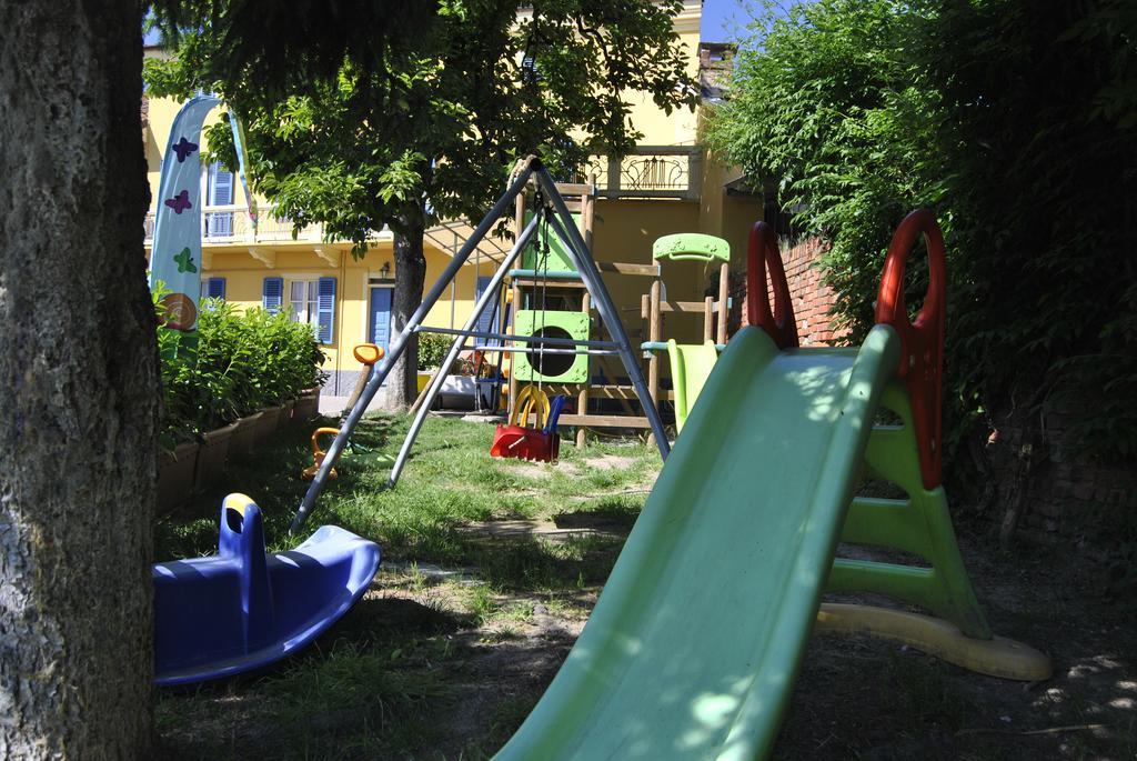 Agriturismo I Suri Асти Экстерьер фото