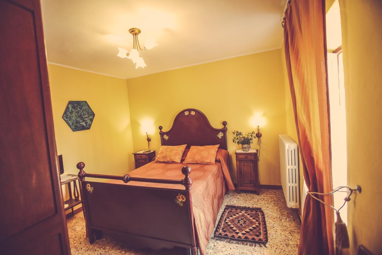 Agriturismo I Suri Асти Экстерьер фото